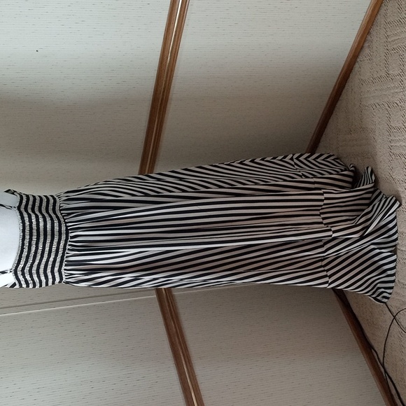 Cupshe Black and White Striped Maxi Dress,Beachy, Vacation, Cruise, Festival - Picture 6 of 9